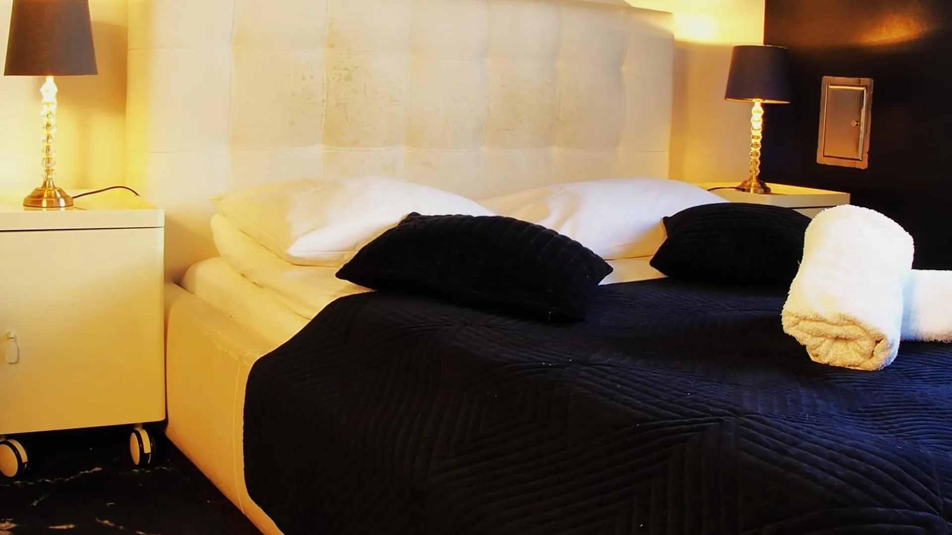 Chmielna Guest House 바르샤바