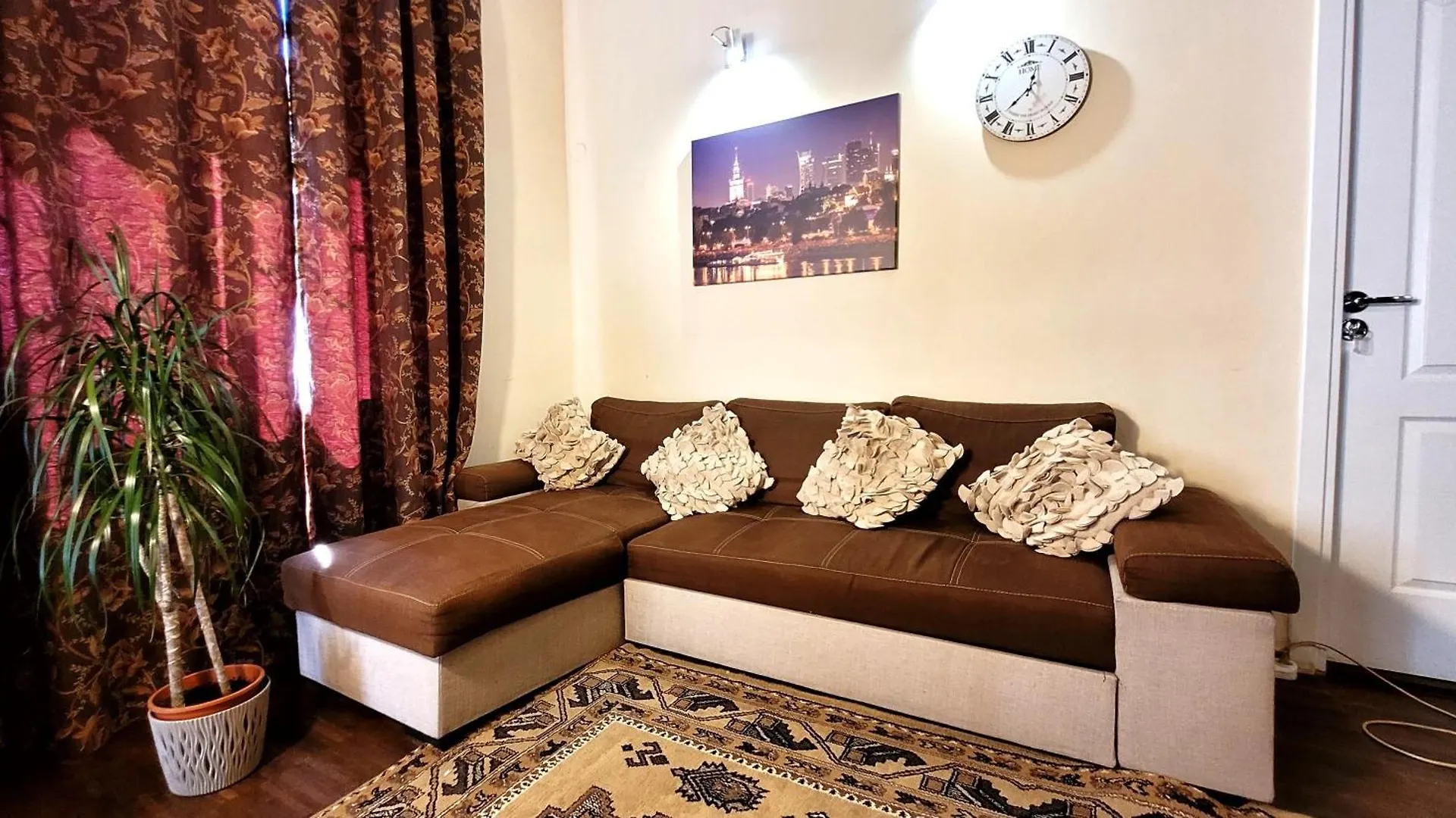 Chmielna Guest House 바르샤바 폴란드