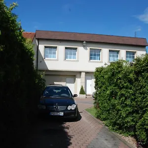https://a-pensjonat-degorska.poznan-hotels.com